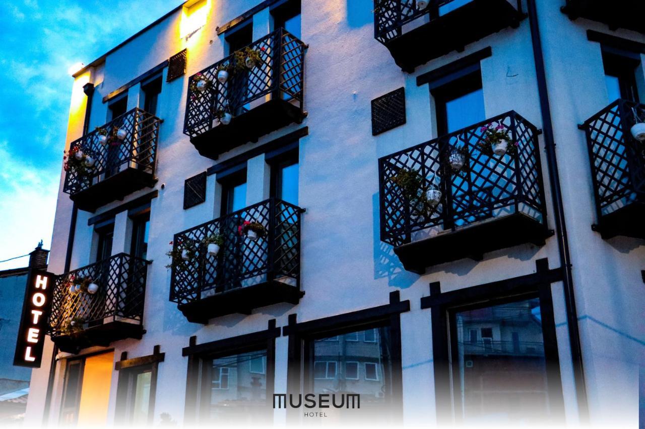 Museum Hotel Pristina Extérieur photo