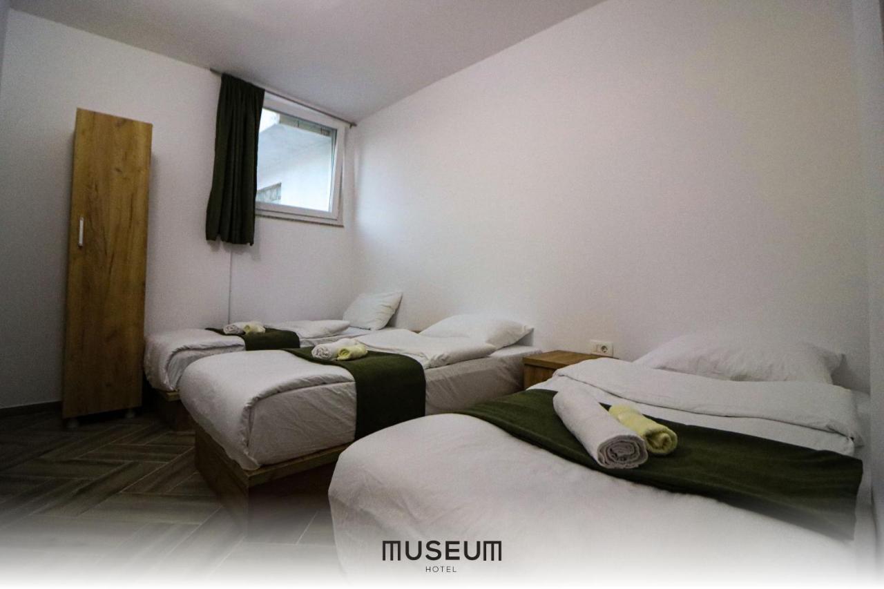 Museum Hotel Pristina Extérieur photo