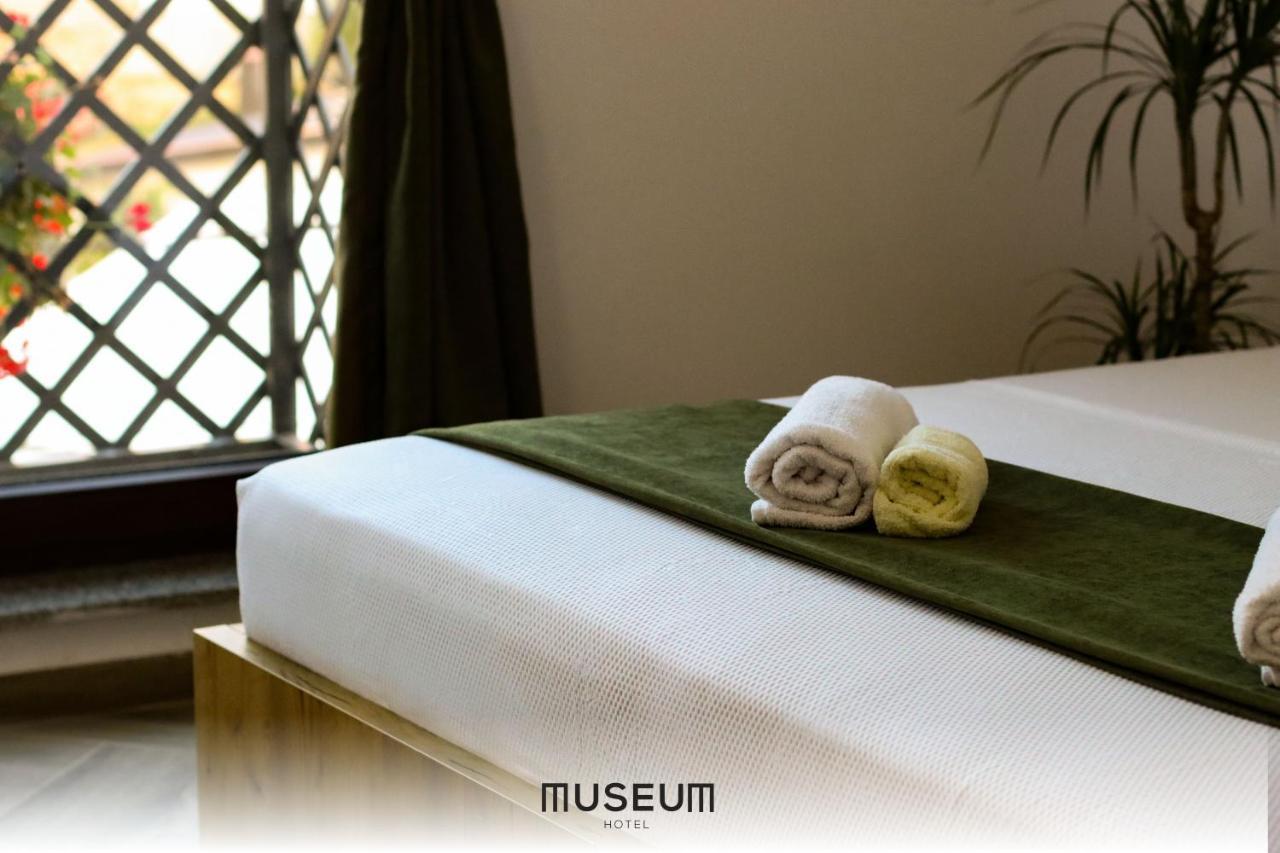 Museum Hotel Pristina Extérieur photo
