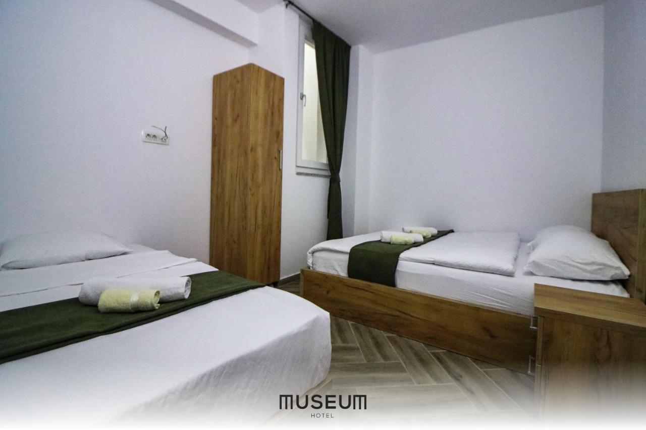 Museum Hotel Pristina Extérieur photo